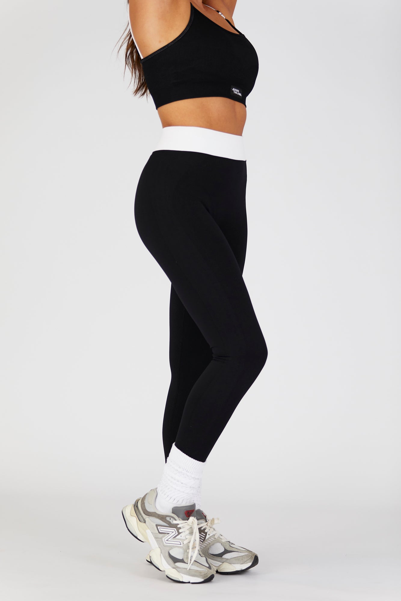 BLACK & WHITE SEAMLESS LEGGING